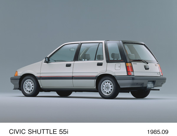 シビック 5ドア・シャトル 55i リア8:2