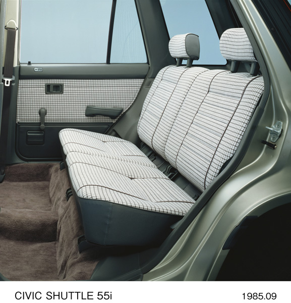 シビック 5ドア・シャトル 55i リアシート