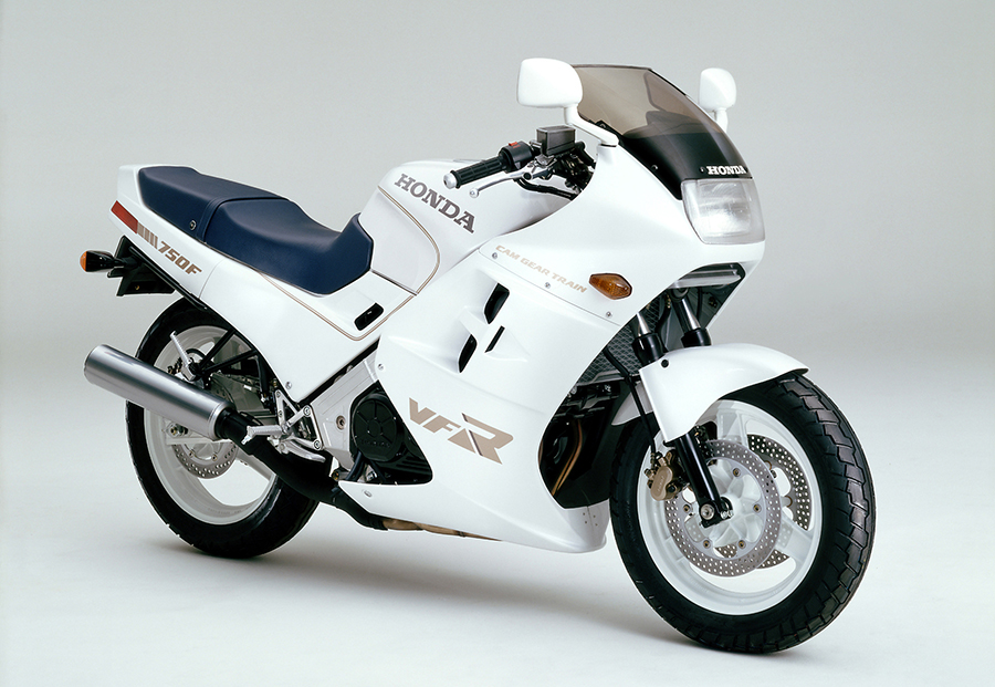 水冷4サイクルV型4気筒エンジン搭載のロードスポーツバイク「ホンダ・VFR750F」と「ホンダ・VFR400R／Z」を発売 | Honda  企業情報サイト