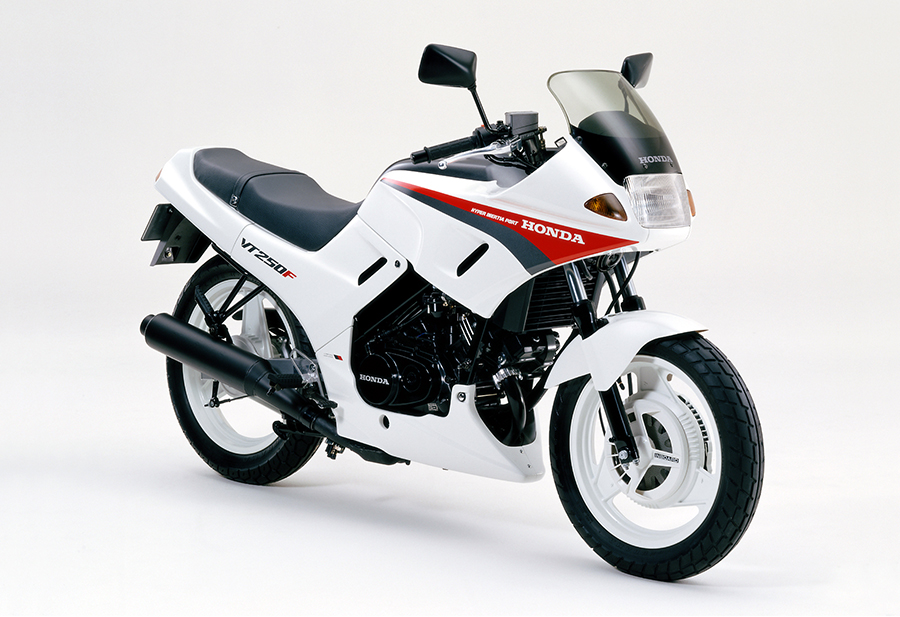 ロードスポーツバイク「ホンダ・VT250F」の出力・トルク・燃費など総合性能を一段と向上させ発売 | Honda 企業情報サイト
