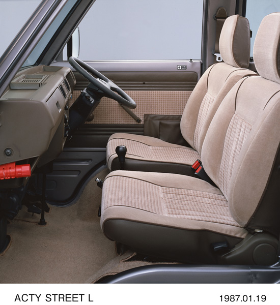 アクティ・ストリート L フロントシート