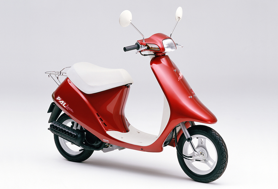 ホンダ　ロードパル　赤 メットイン・スクーター「ホンダ・パル」(セル付タイプ)にカラーリング