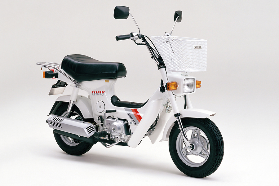 ファミリーバイク「ホンダ・シャリィ50」の機能向上とカラーリングを一新し発売 | Honda 企業情報サイト