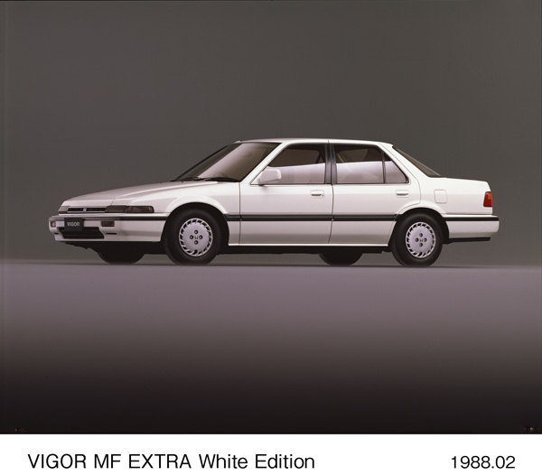 ビガー MF エクストラ ホワイト・エディション フロント8:2