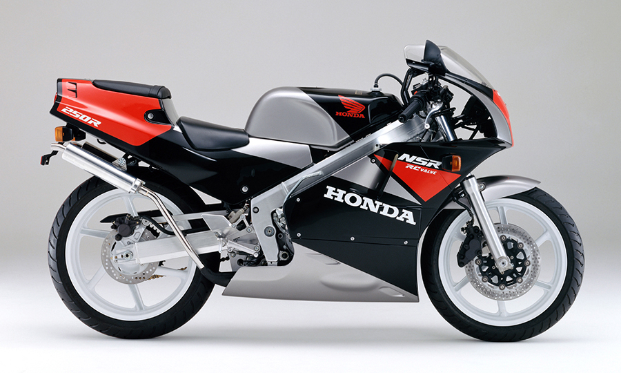 2サイクル・90度Vツインエンジン搭載のスーパースポーツバイク「ホンダ