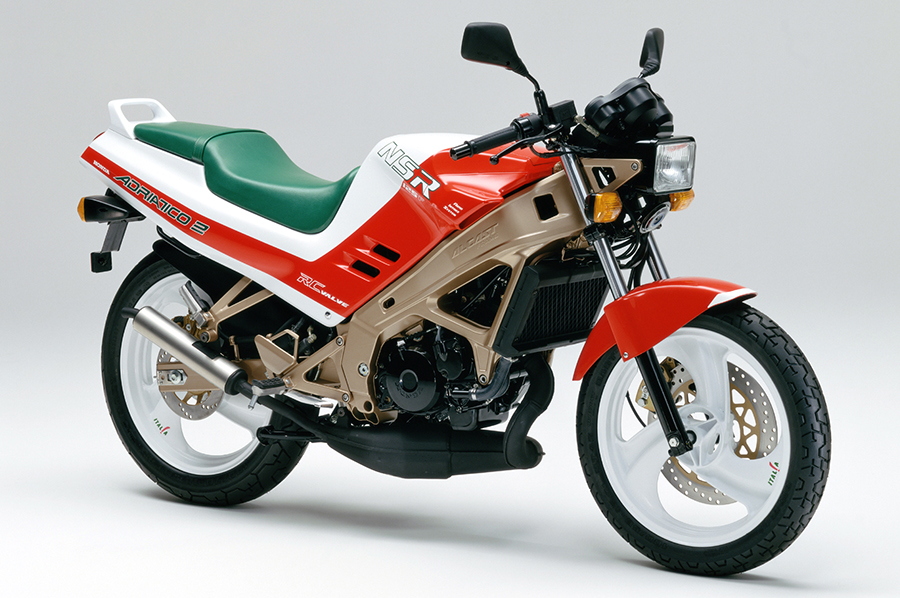 ファッショナブルなイタリア製スポーツバイク「NSR125F」を輸入発売 | Honda 企業情報サイト