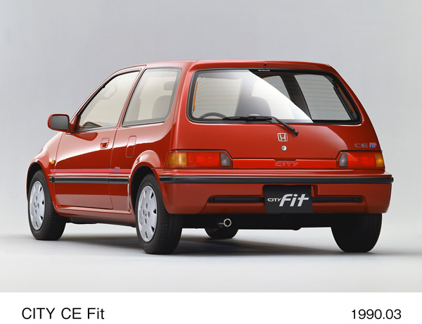 シティ CE フィット リア7:3