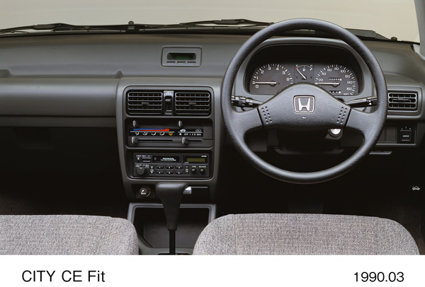 シティ CE フィット インパネ