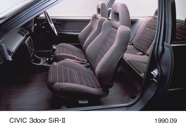 シビック 3ドア SiR・II フロントシート