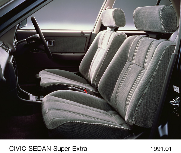 シビック 4ドア・セダン スーパーエクストラ フロントシート
