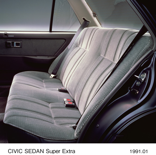 シビック 4ドア・セダン スーパーエクストラ リアシート