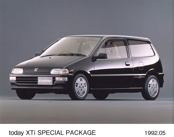 トゥデイ XTi スペシャルパッケージ (フリントブラック・メタリック) フロント7:3