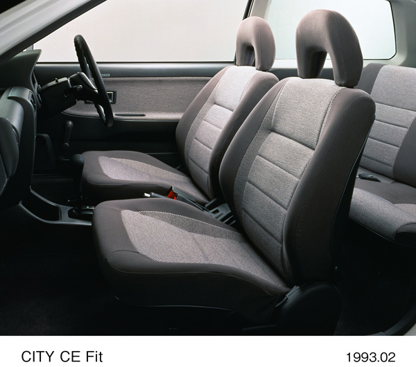 シティ CE フィット フロントシート