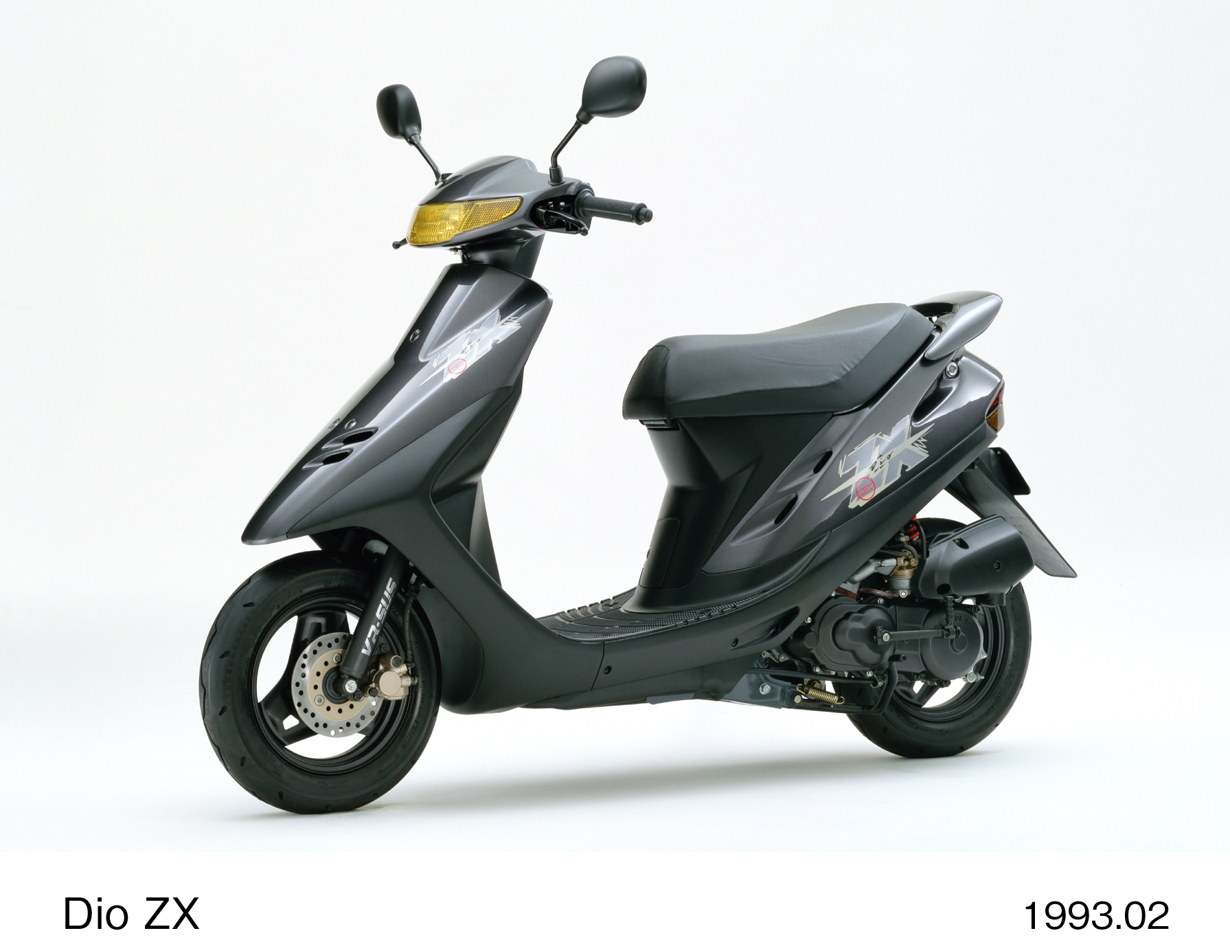 mc199302_dio004_01002H.jpg