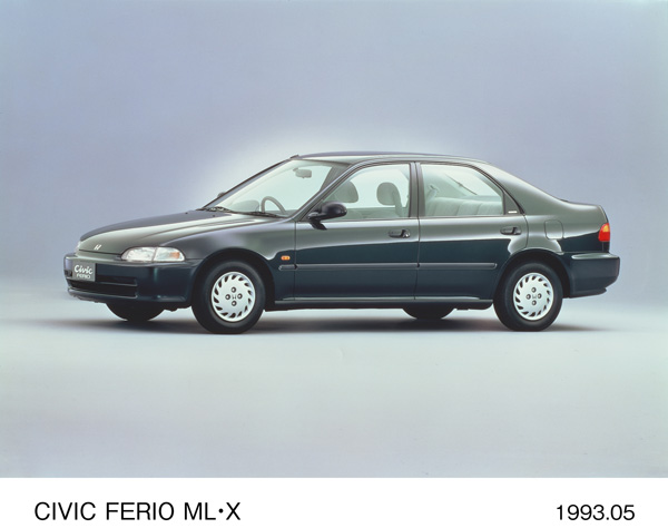 シビックフェリオ ML・X (ローザンヌグリーン・パール) フロント9:1