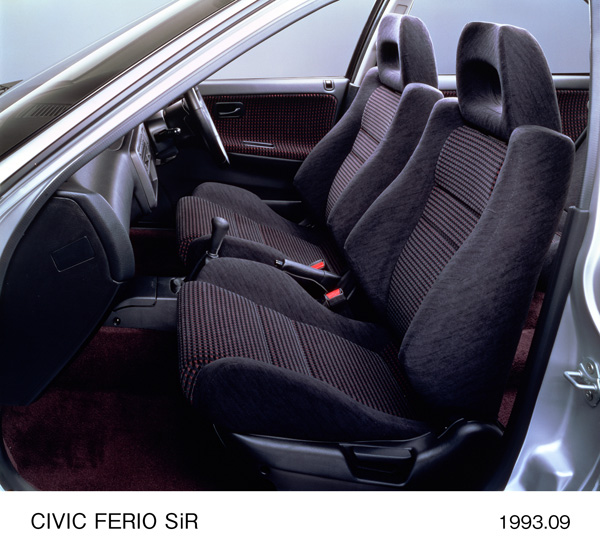 シビックフェリオ SiR フロントシート