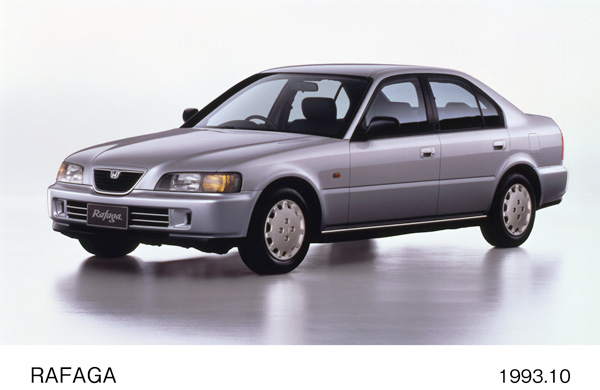 RAFAGA 2.0E セブリングシルバー・メタリック