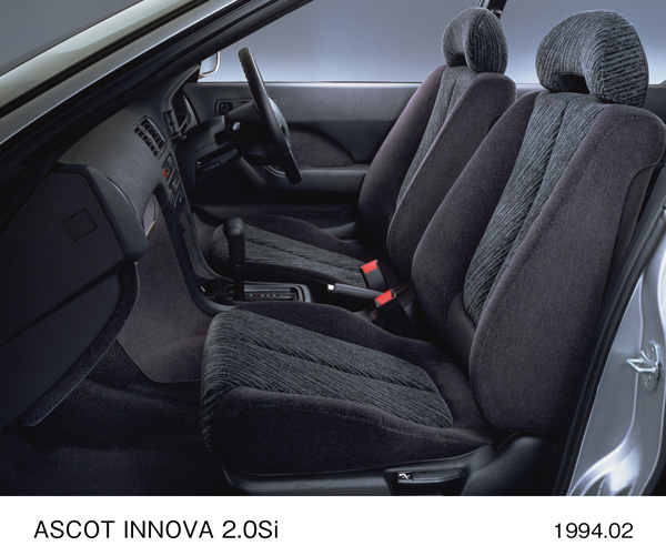 アスコット イノーバ 2.0Si フロントシート