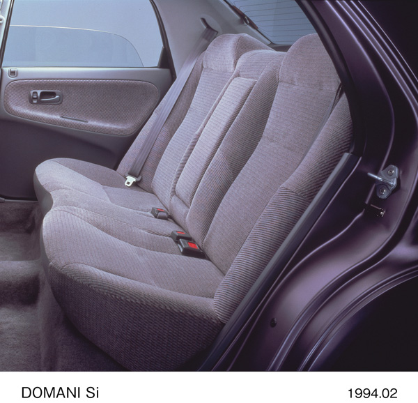 ドマーニ Si リアシート