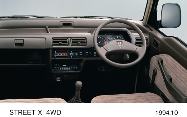 ストリート Xi 4WD インパネ