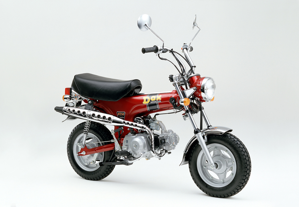 定評の50cc4サイクルエンジンを搭載した個性的なスタイリングの原付レジャーバイク「ホンダダックス」を発売 | Honda 企業情報サイト