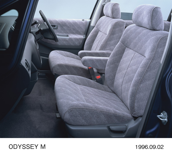 オデッセイ M 1列目シート