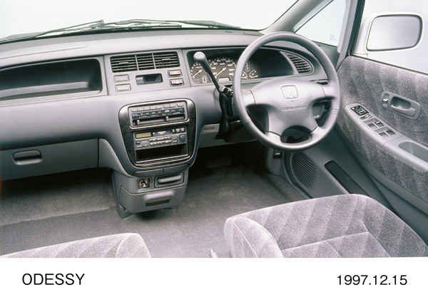 オデッセイ M タイプ 特別仕様車「エアロスピリット」 インパネ