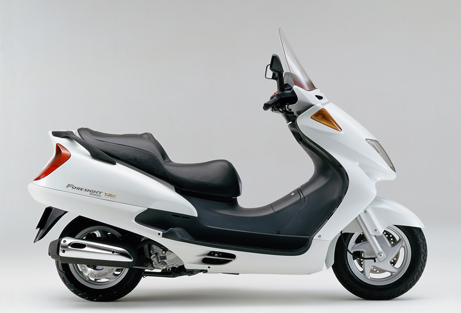 250ccスクーター「フォーサイト」をマイナーモデルチェンジする 