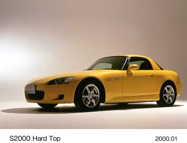 S2000 ハードトップ装着車 (インディイエロー・パール) フロント8:2