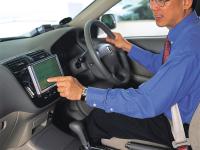 タッチパネルで暗証番号入力