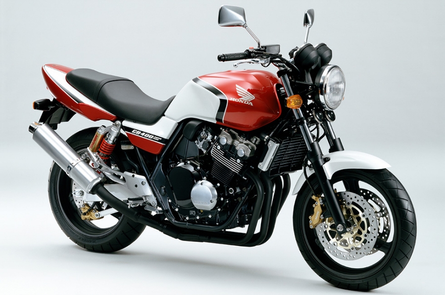 ネイキッドロードスポーツバイク「CB400 SUPER FOUR」に 新色を追加し