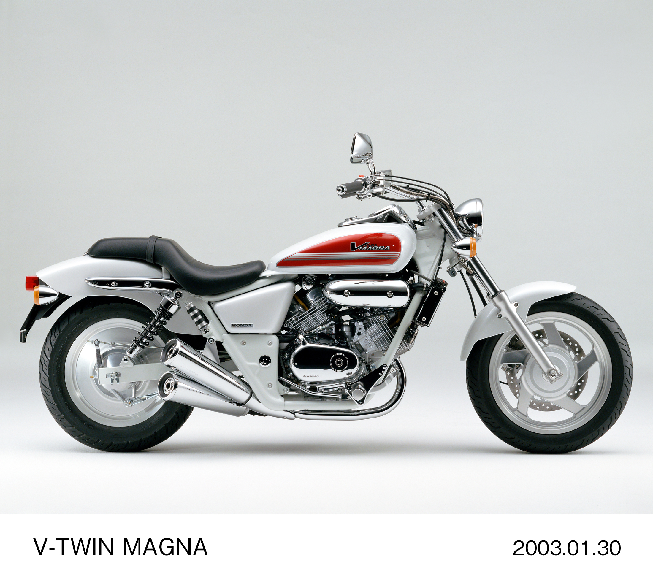 ホンダ　V-TWINマグナ　250cc パールクリスタルホワイト ホンダ V-TWINマグナ 250cc パールクリスタルホワイト