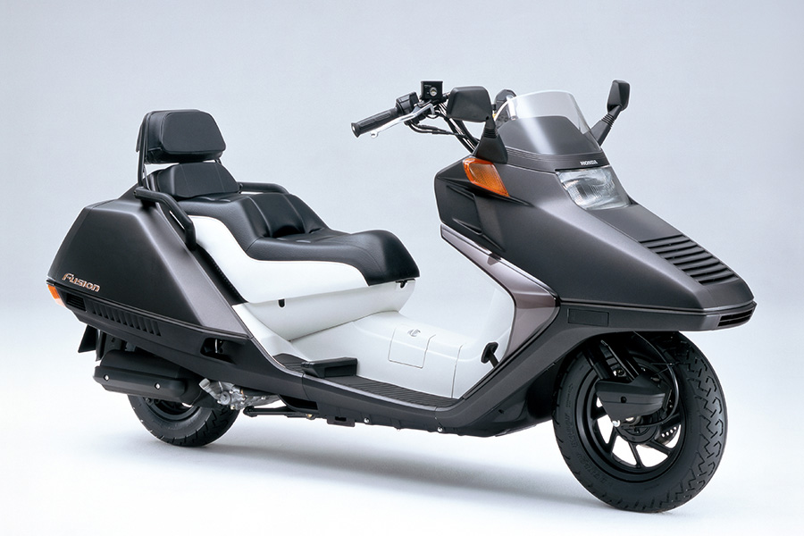 軽二輪スクーター「フュージョン・TYPE X」にスペシャルモデルを追加し限定発売 | Honda 企業情報サイト