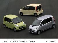 (上)Dタイプ FF バニラクレム (左)Fタイプ FF マッチャクレム (右)Fタイプ ターボ/FF サテンシルバー・メタリック