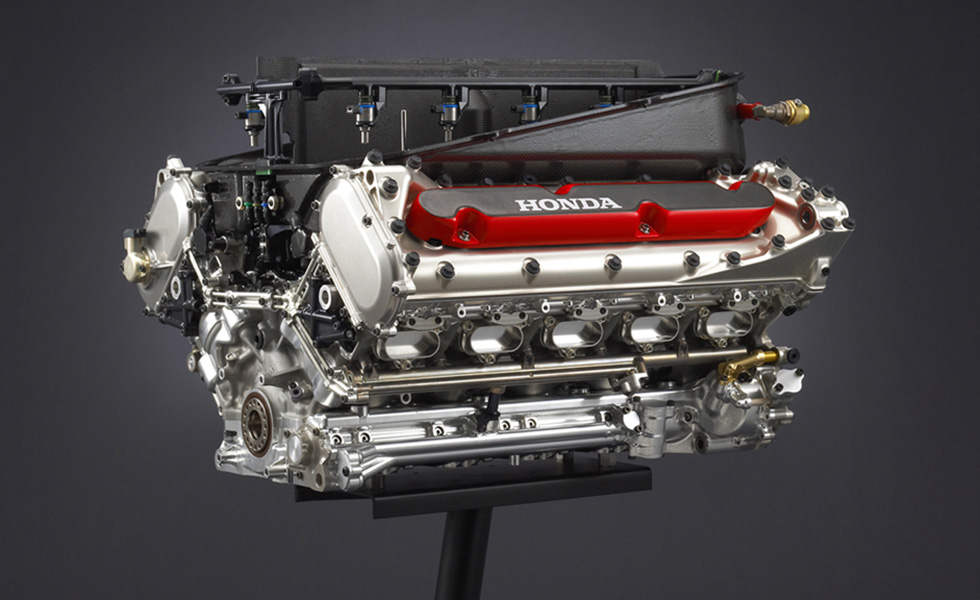 F1 TOYOTA 2005エンジン模型 金属 F1 TOYOTA 2005エンジン模型 金属