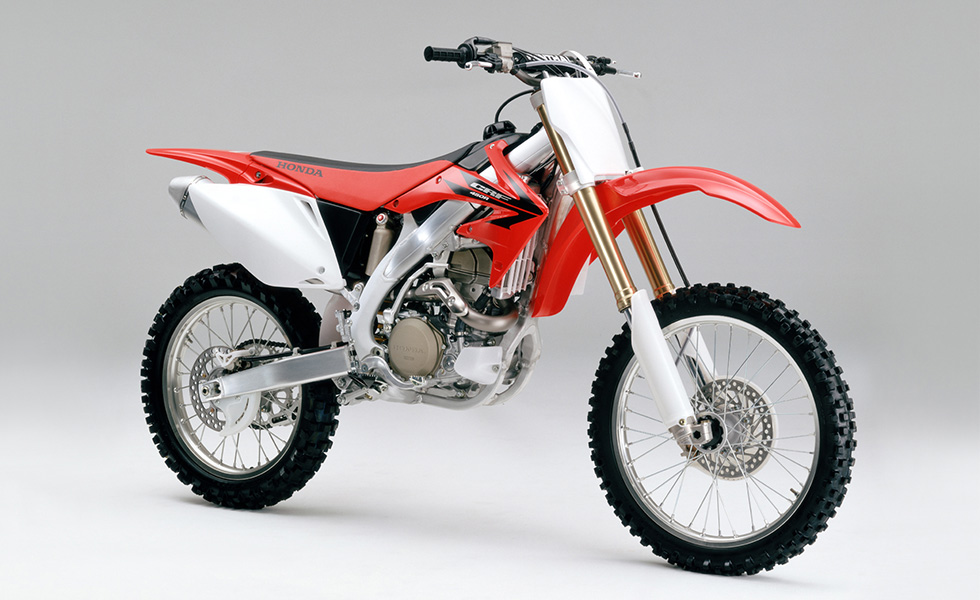 モトクロス競技専用車「CRF450R」の2006年型モデルを発売 | Honda 企業情報サイト