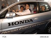 Honda 燃料電池車「FCX」納車式