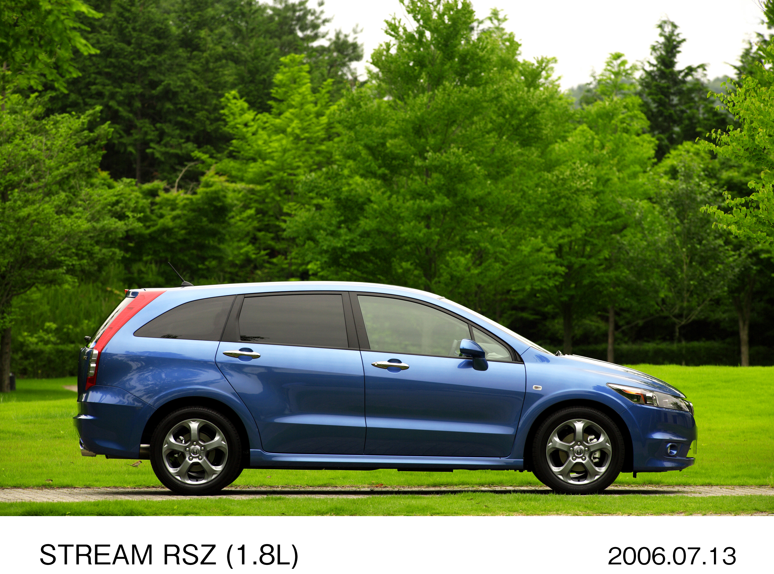 HONDA STREAM RSZ クールアンバーメタリック Amazon.co.jp: 1/24 Honda Stream RSZ Dealer Custom Not For Sale