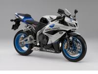 CBR600RR・スペシャルエディション (パールサンビームホワイト)