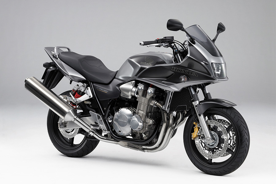 ハーフカウルを装備した大型ロードスポーツバイク 「CB1300 SUPER BOL D'OR(ボルドール)」のカラーリングを追加して発売 |  Honda 企業情報サイト