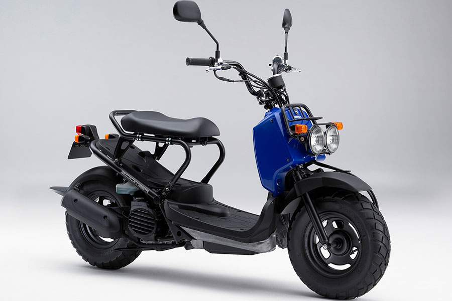 遊び心にあふれたデザインのネイキッドスクーター「ZOOMER」と「ZOOMER・デラックス」の環境性能を高め、マイナーモデルチェンジし発売 |  Honda 企業情報サイト