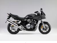 CB1300 SUPER BOL D'OR (ダークネスブラックメタリック × パールコスミックブラック)