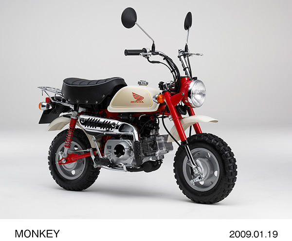 50ccのレジャーモデル「モンキー」をフルモデルチェンジし発売 | Honda 企業情報サイト