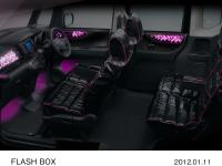 FLASH BOX（ベース車両：N BOX カスタム）