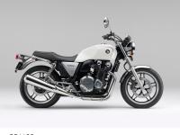 CB1100 （パールミルキーホワイト）