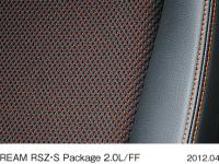 ストリーム RSZ・Sパッケージ 2.0L/FF 1列目/2列目コンビシート(グランスムース×メッシュファブリック)