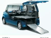 G・Lパッケージ (FF) 2トーンカラースタイル リア7:3 (ブルー&ホワイト) オプション装着車