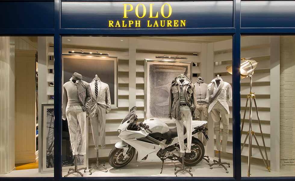 ポロ ラルフ ローレン 大阪」に「VFR800F」を展示 | Honda 企業情報サイト