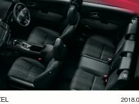 HYBRID RS・Honda SENSING インテリア オプション装着車