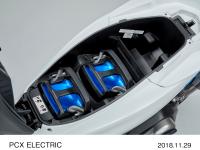 PCX ELECTRIC シート下BT 収納 